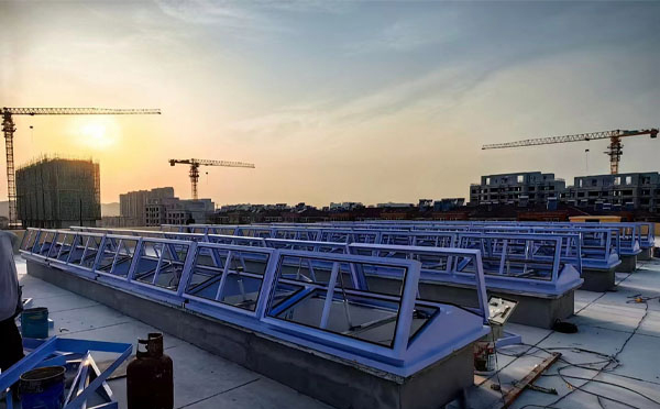 消防夏河排烟窗工作原理