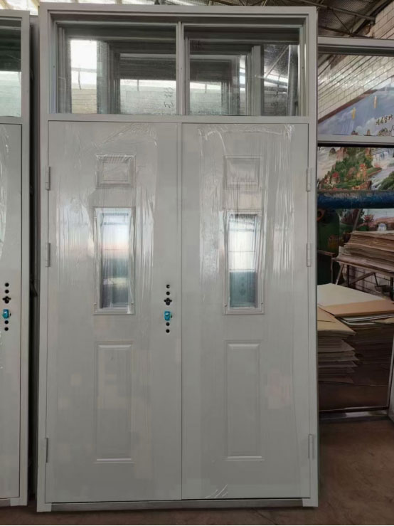 夏河学校教室门