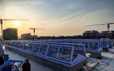 消防夏河排烟窗开启角度