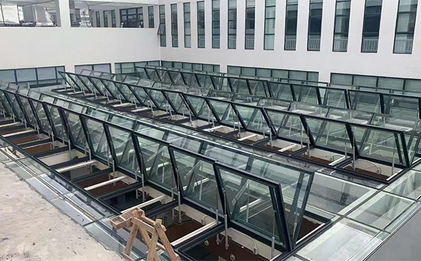 百安科技有限公司近期夏河排烟窗项目案例分享 百安科技有限公司近期夏河排烟窗项目案例分享