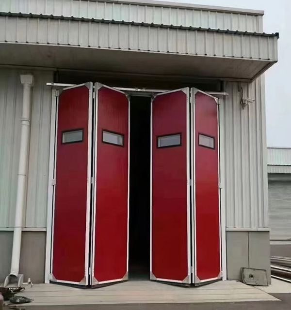 夏河工业折叠门在大型装配车间出入口的应用实例