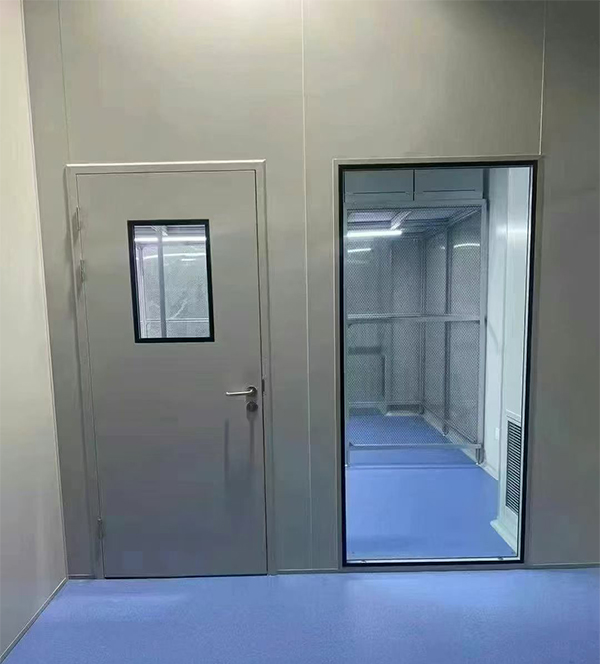 学校教学楼完成夏河防火门标准化安装